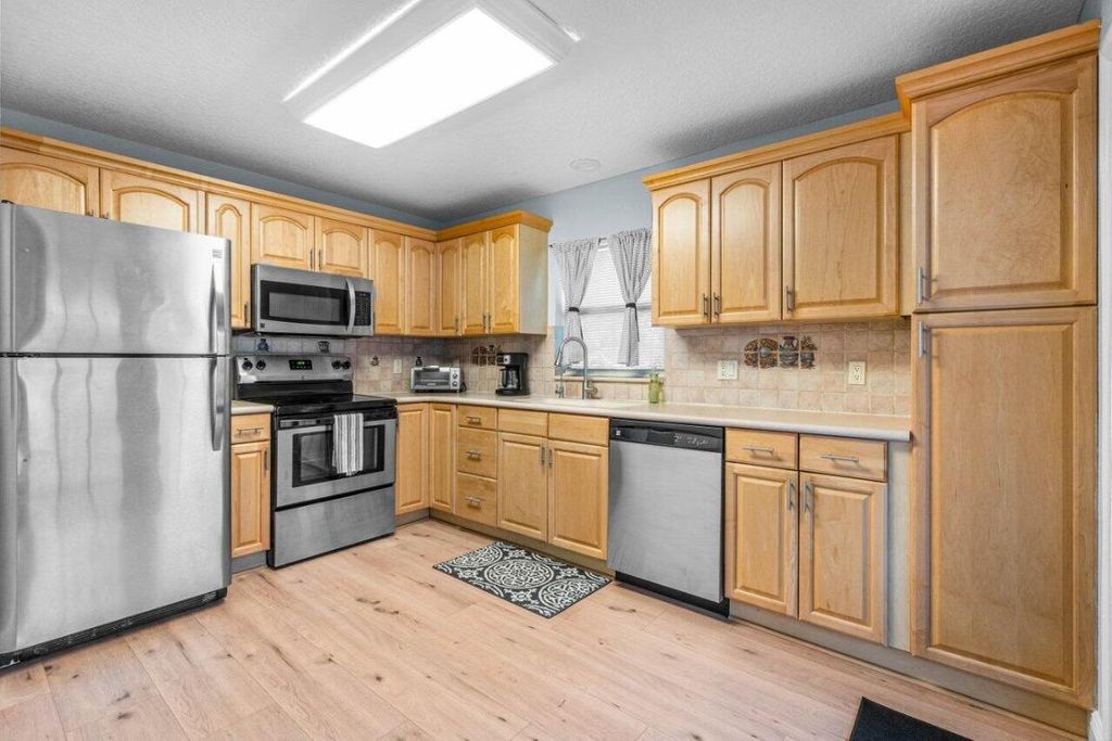 Photo of 3303 Custer Avenue #Guesthouse, Lake Worth, FL 33467 (MLS # R11060195)