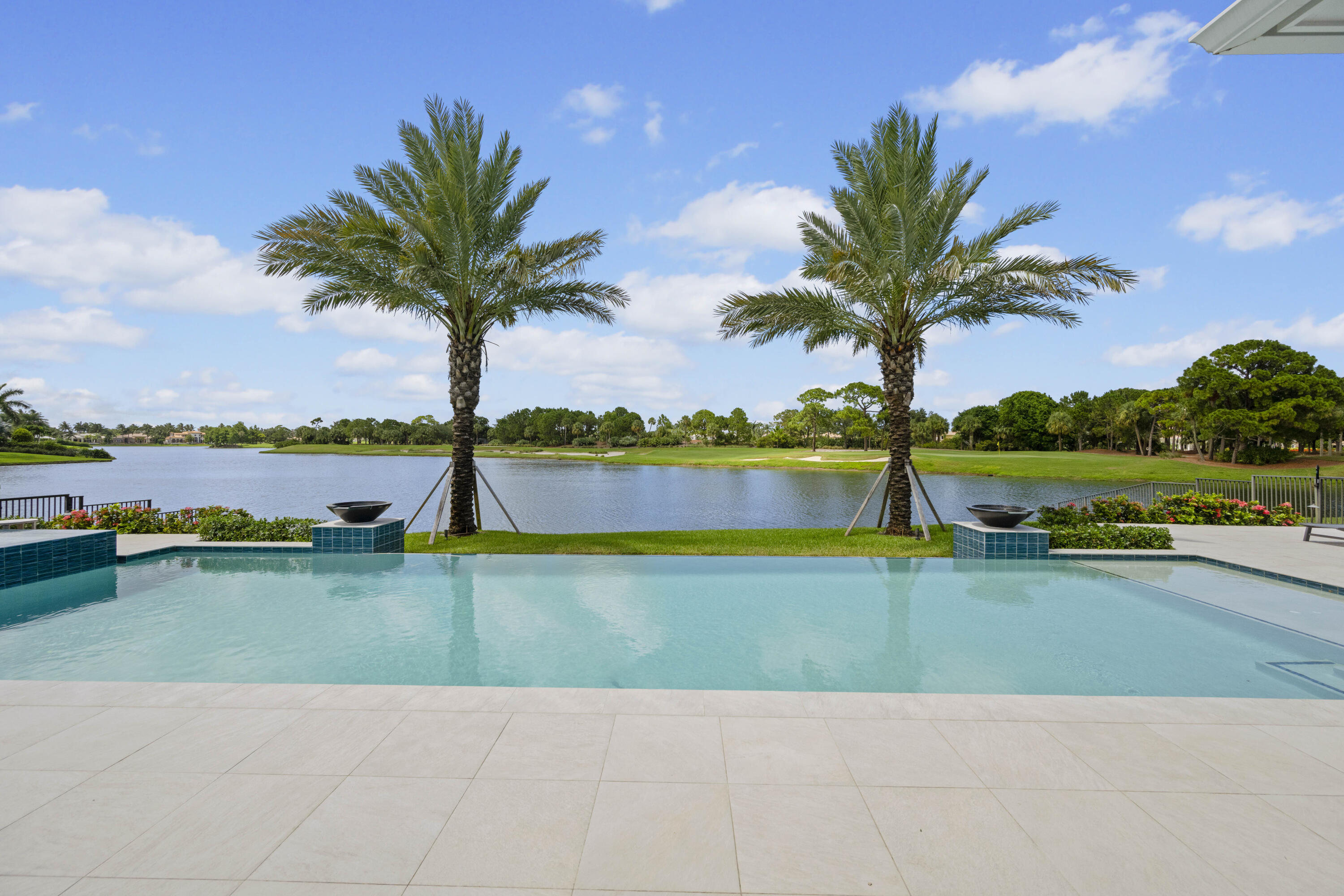 LOXAHATCHEE CLUB AT MAPLEWOOD 7 PH 2 - Residential