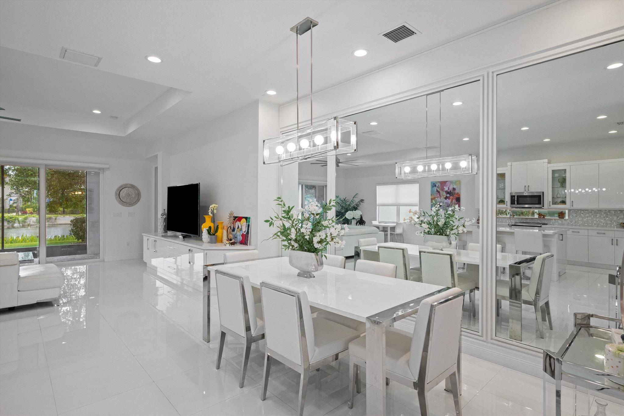 Valencia Bay - Residential