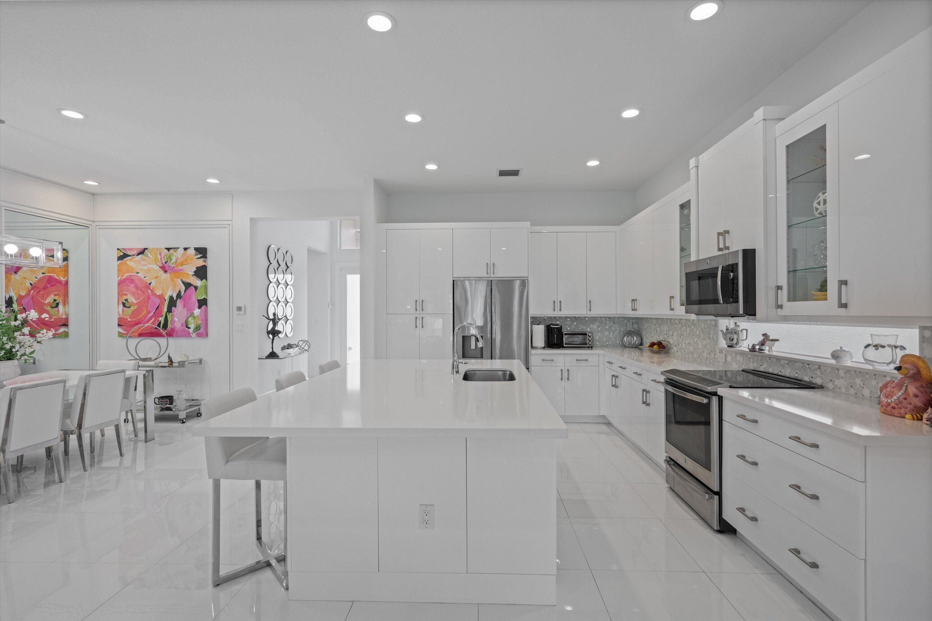 Valencia Bay - Residential