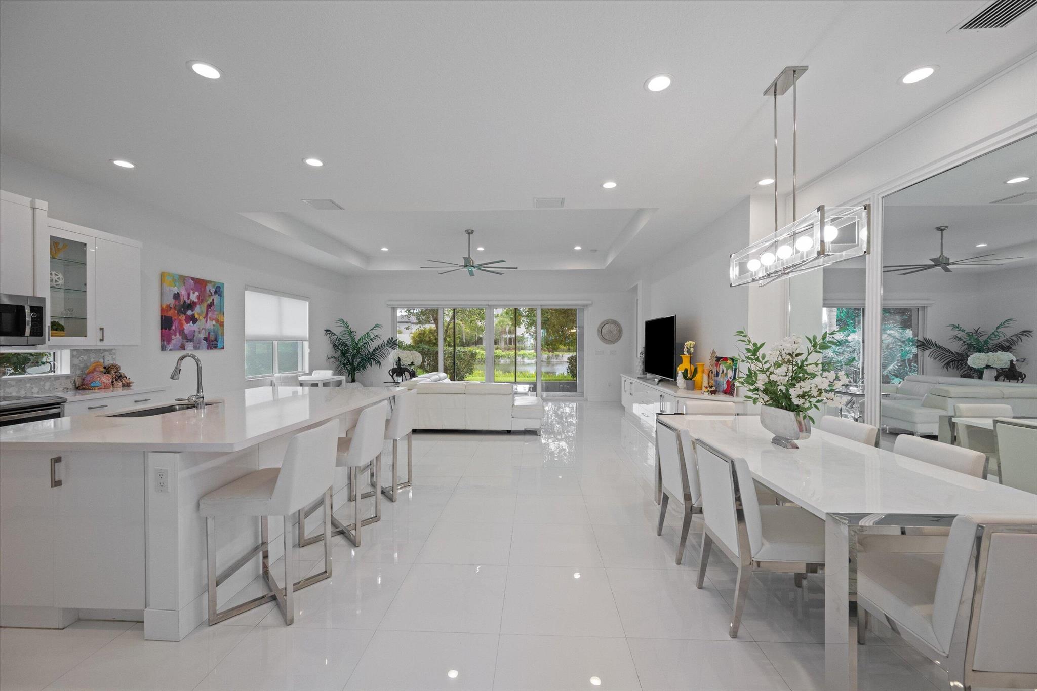 Valencia Bay - Residential