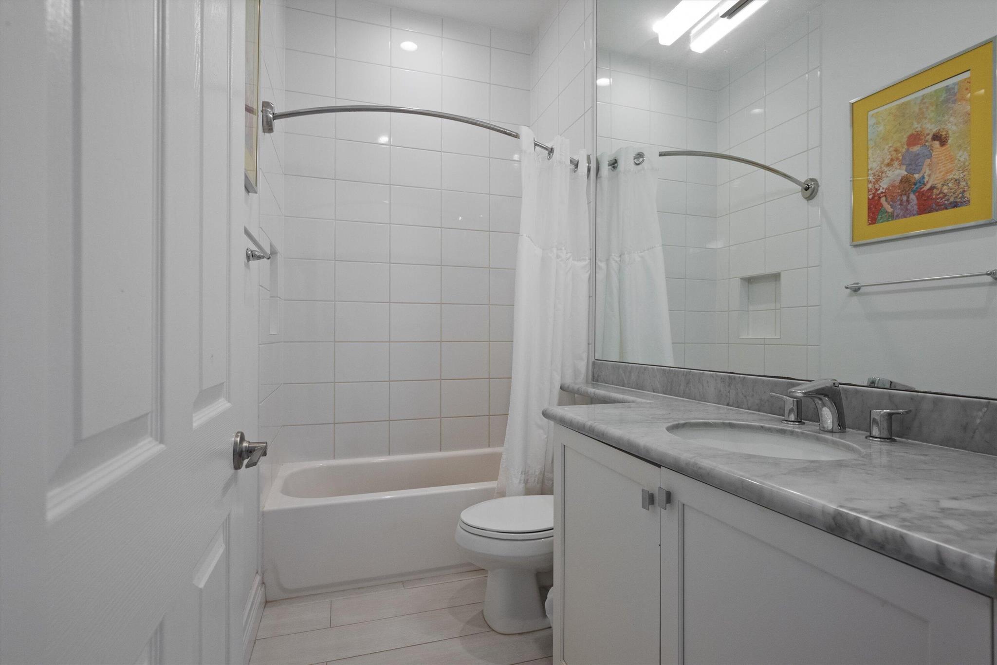 Valencia Bay - Residential