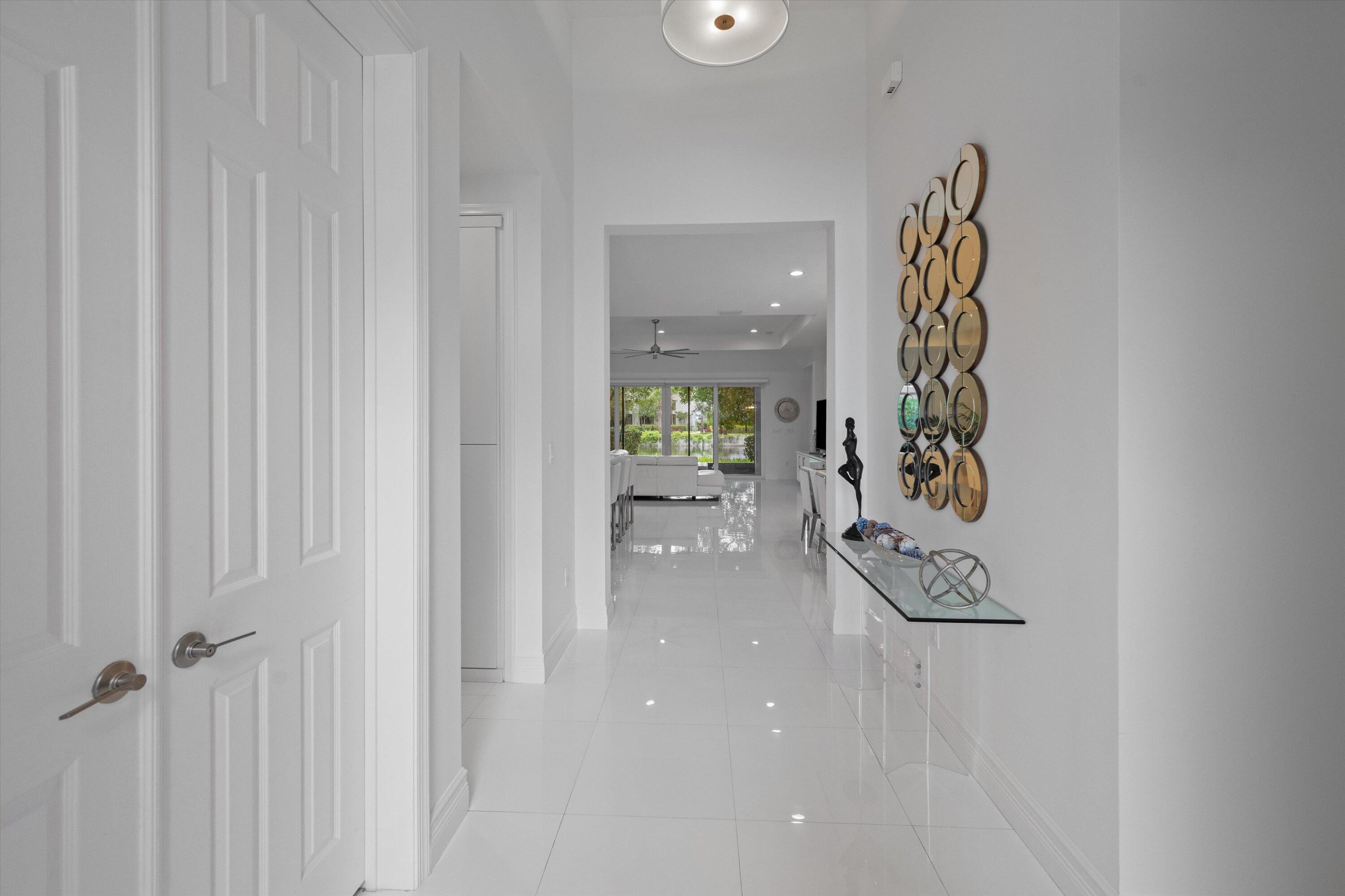 Valencia Bay - Residential