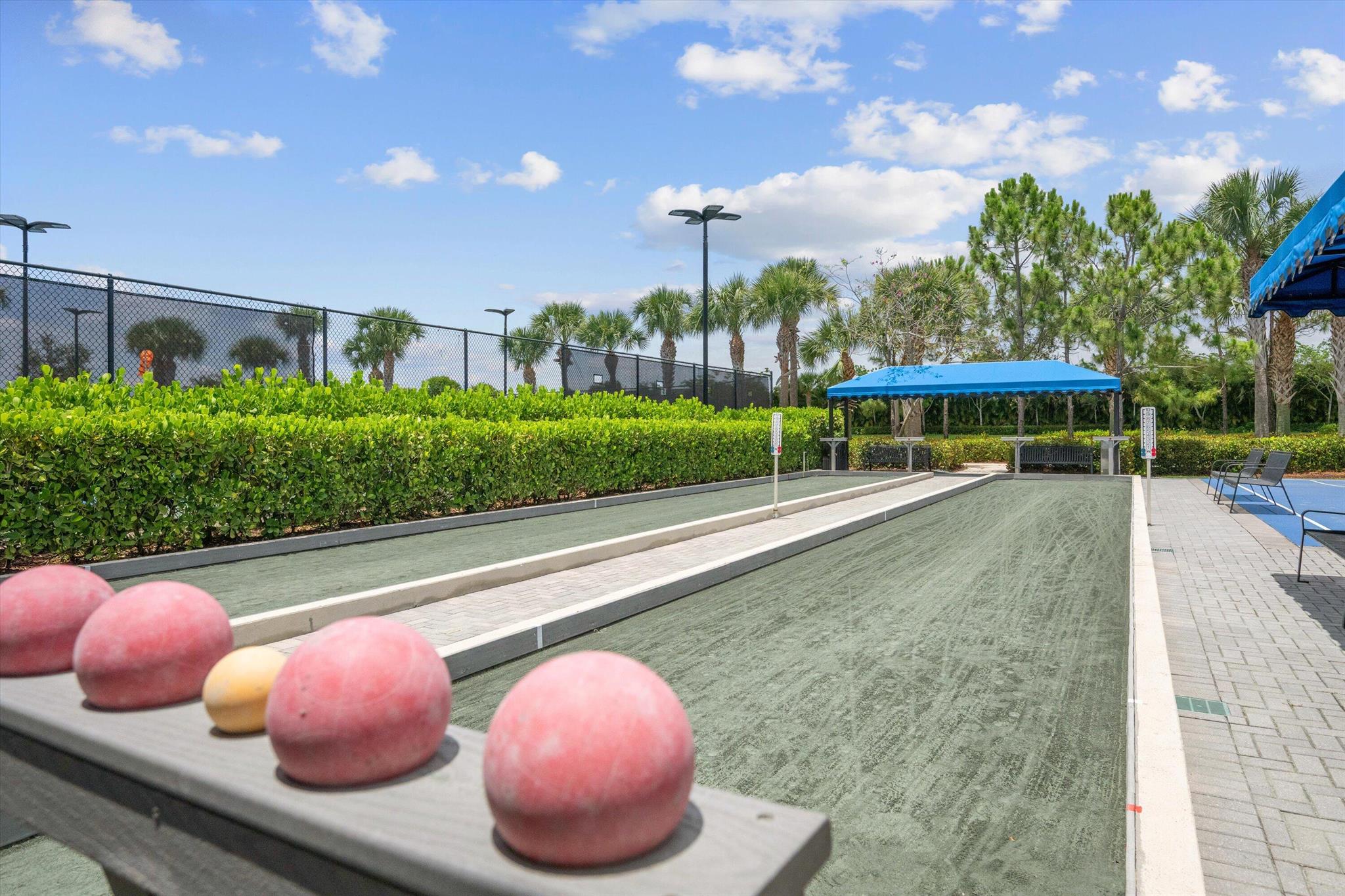 Valencia Bay - Residential