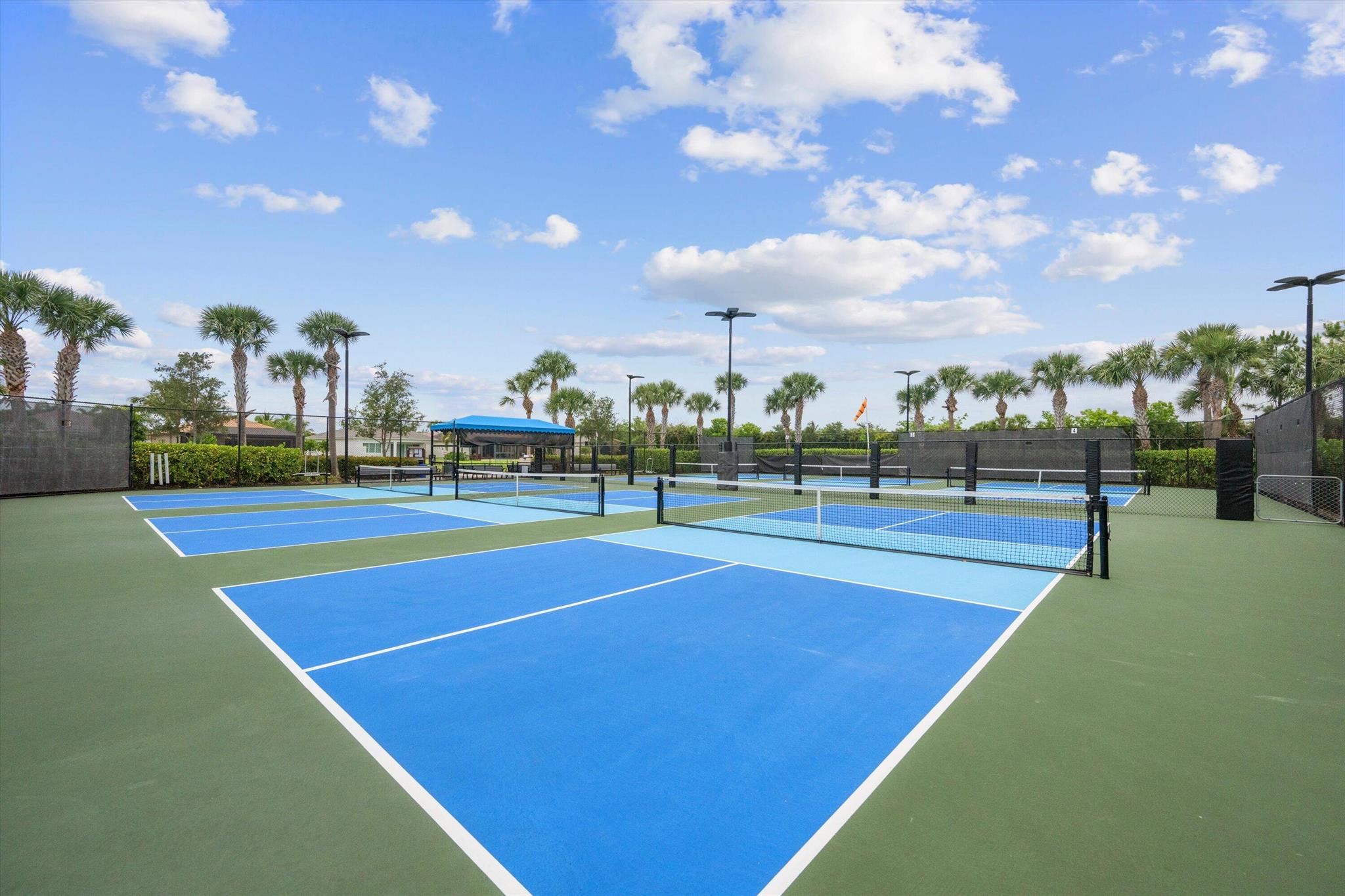 Valencia Bay - Residential