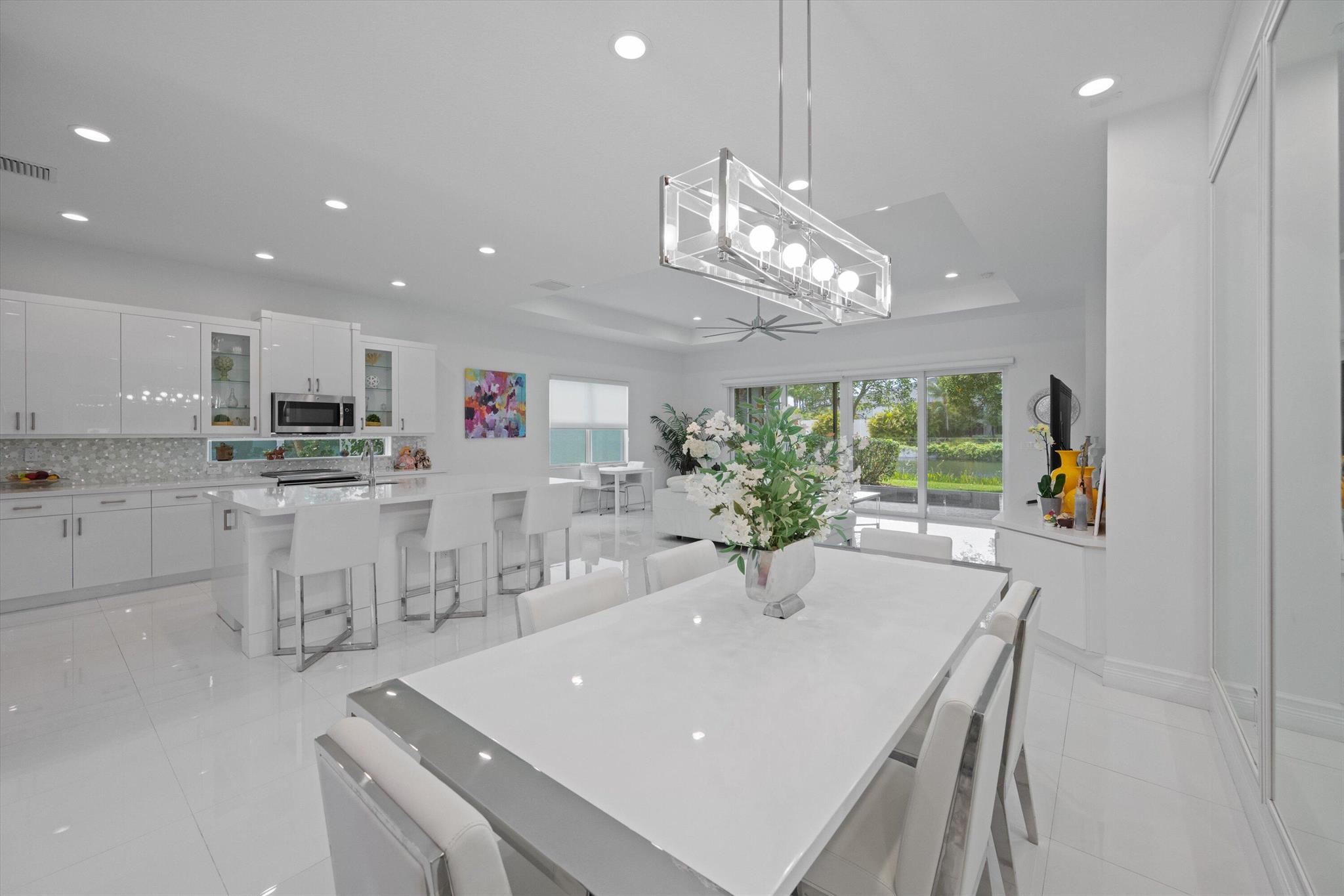 Valencia Bay - Residential