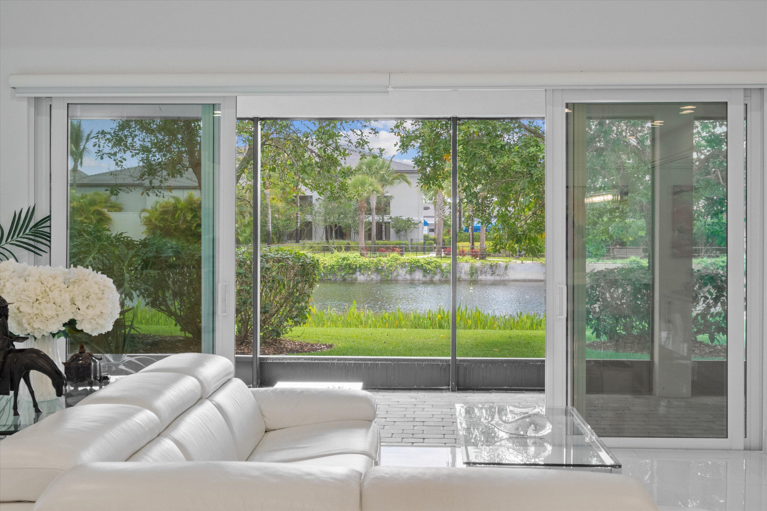 Valencia Bay - Residential