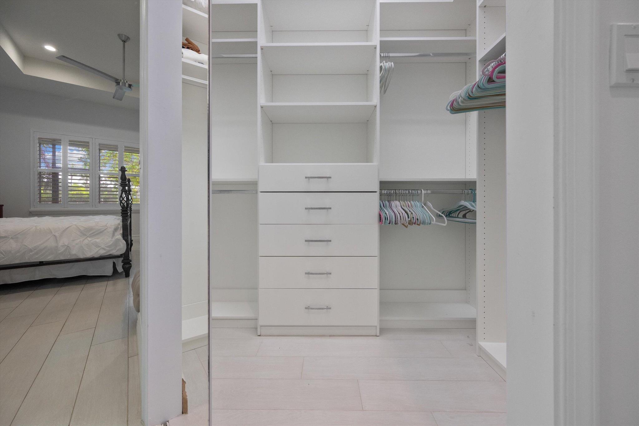 Valencia Bay - Residential