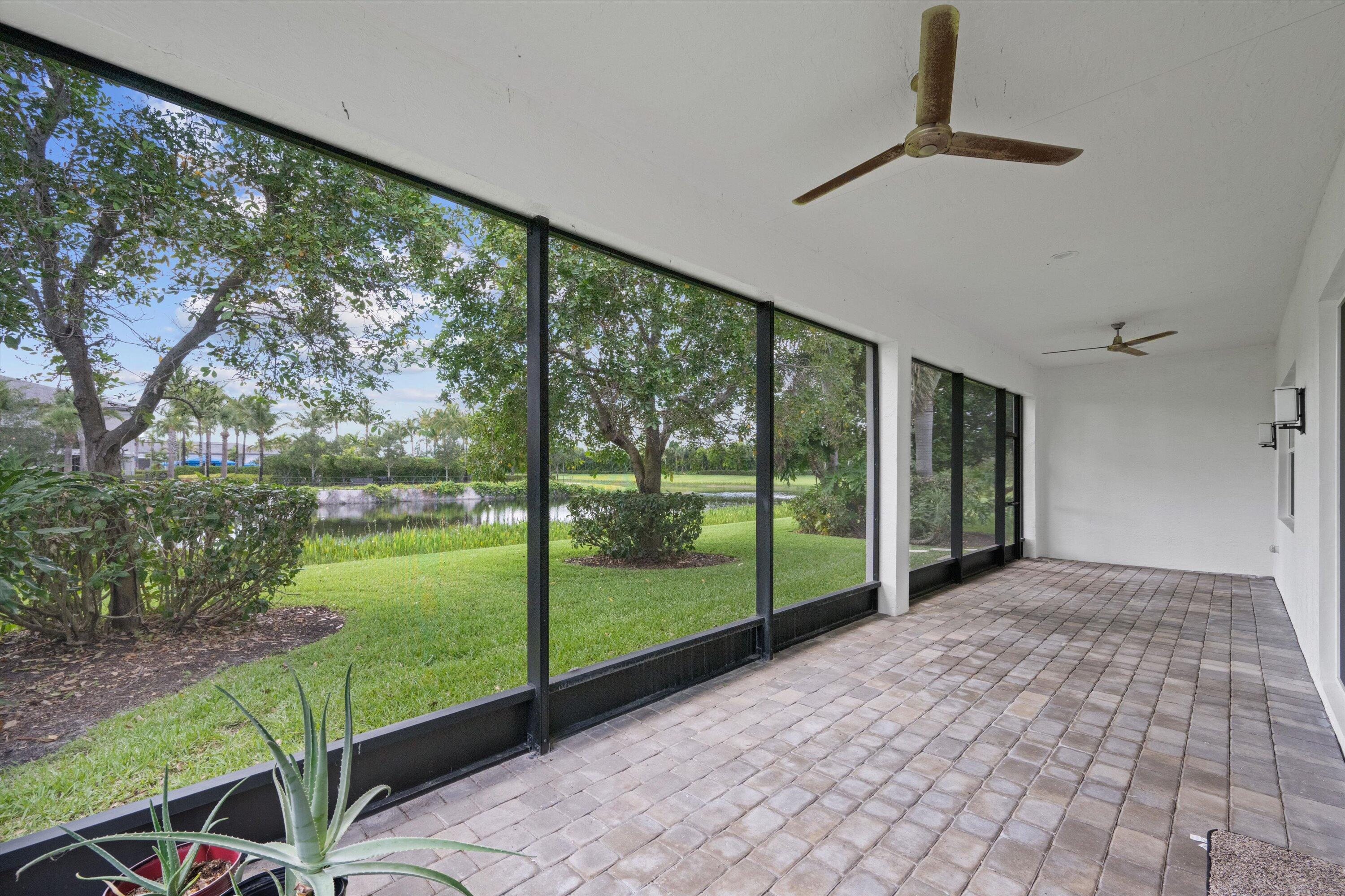 Valencia Bay - Residential
