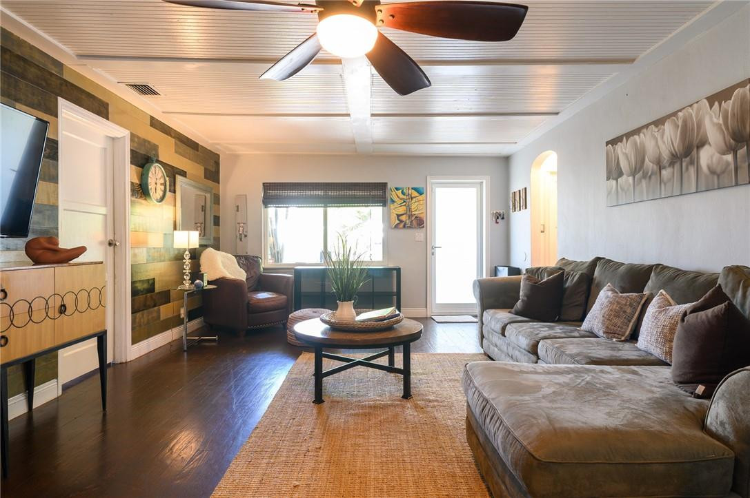 Hollywood Little Ranches - Residential