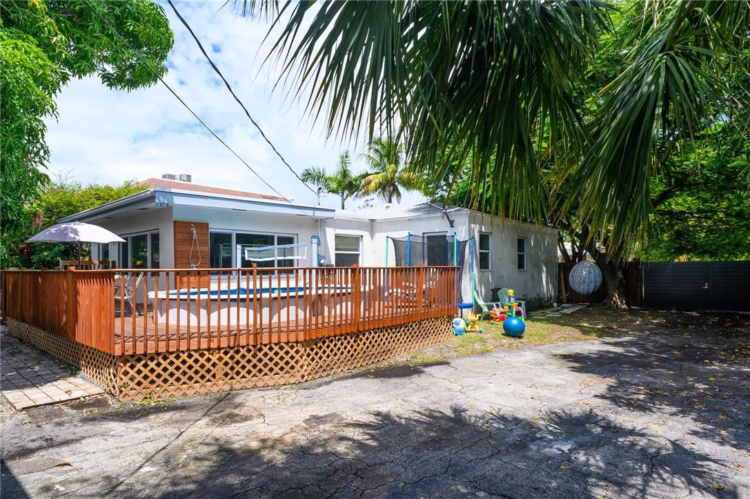 Hollywood Little Ranches - Residential