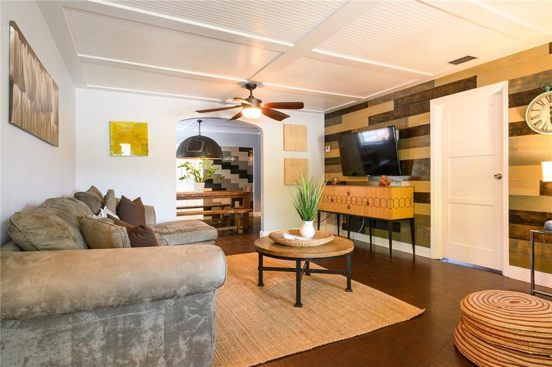 Hollywood Little Ranches - Residential