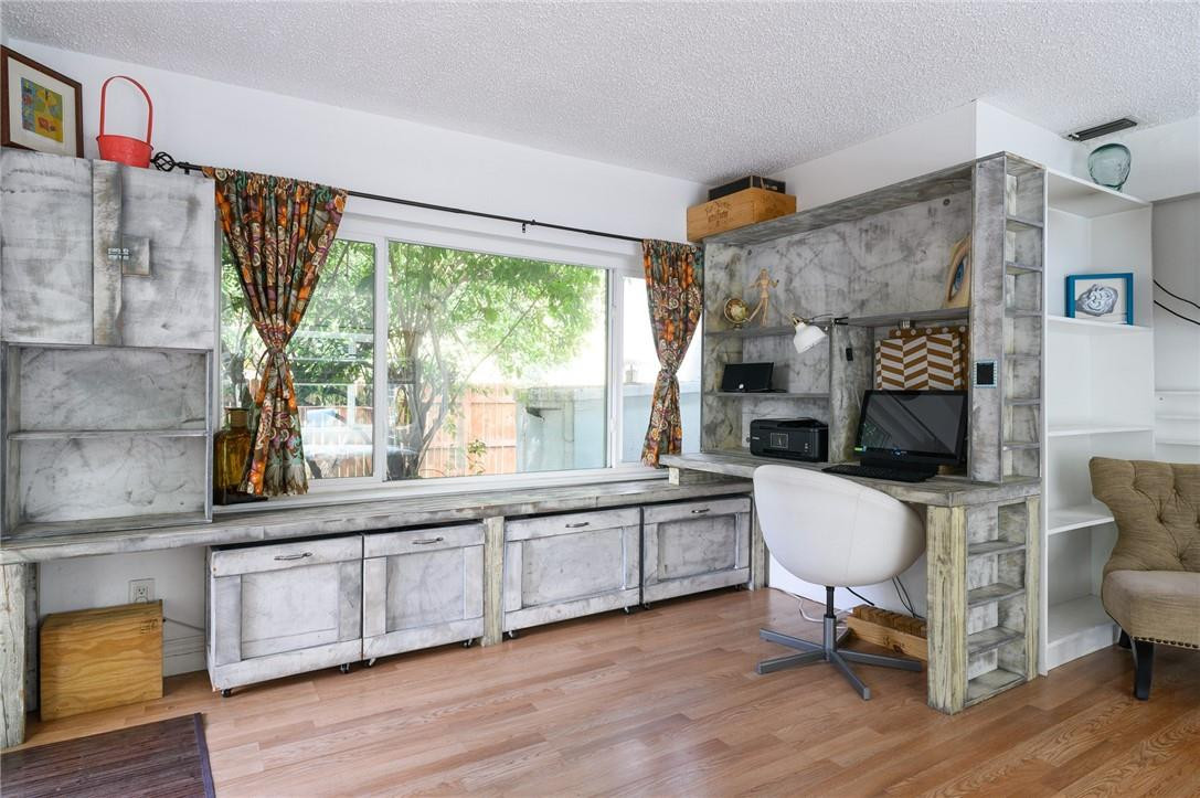 Hollywood Little Ranches - Residential