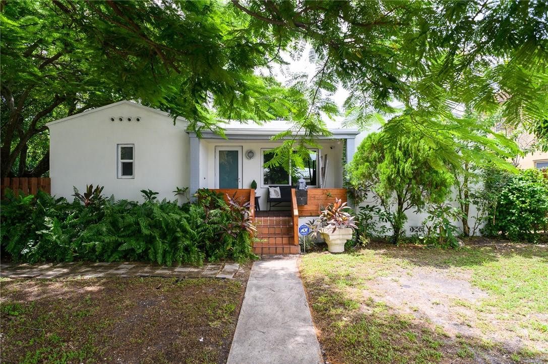 Hollywood Little Ranches - Residential