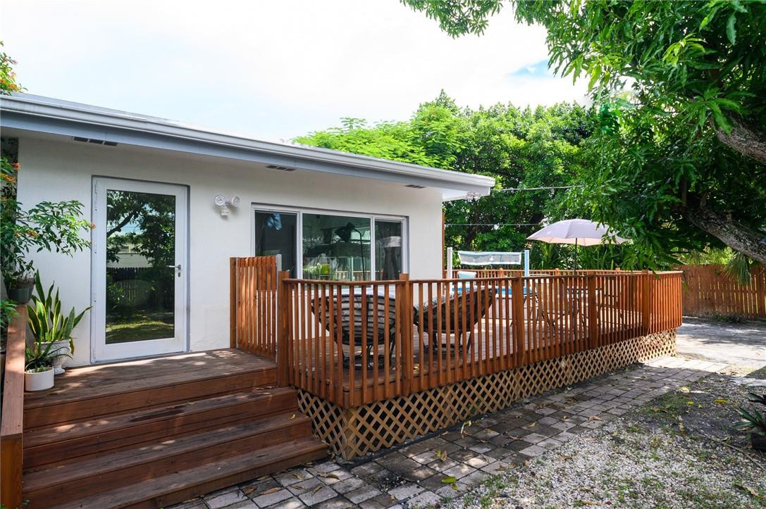 Hollywood Little Ranches - Residential