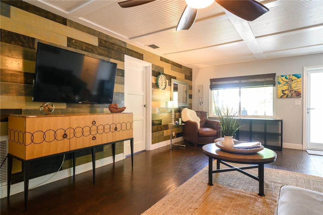 Hollywood Little Ranches - Residential