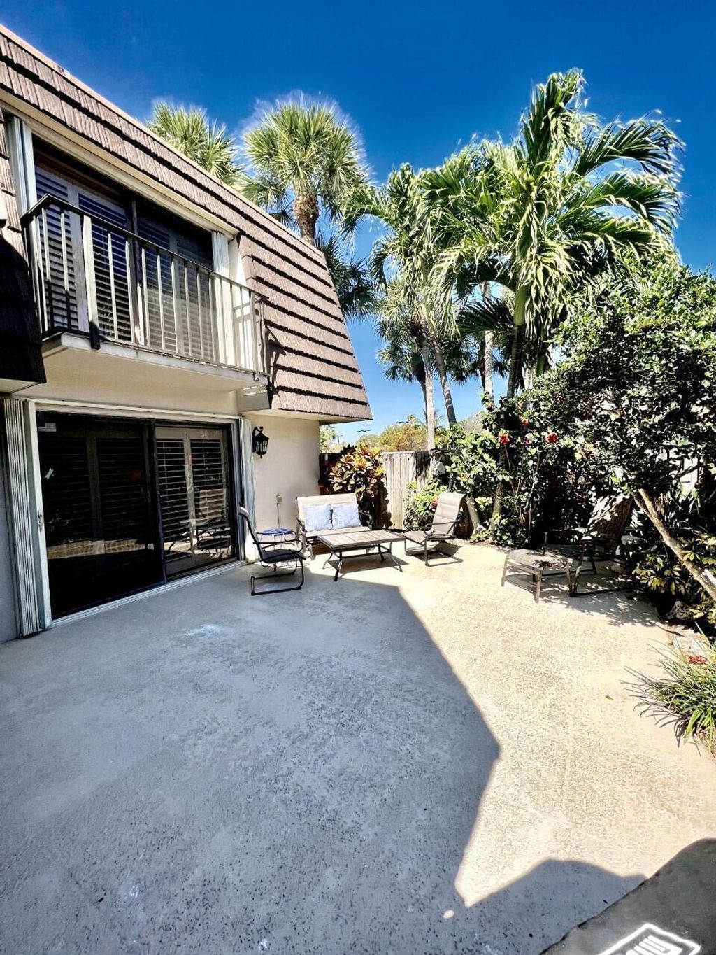 Photo of 1518 15th Court, Jupiter, FL 33477 (MLS # R11167440)