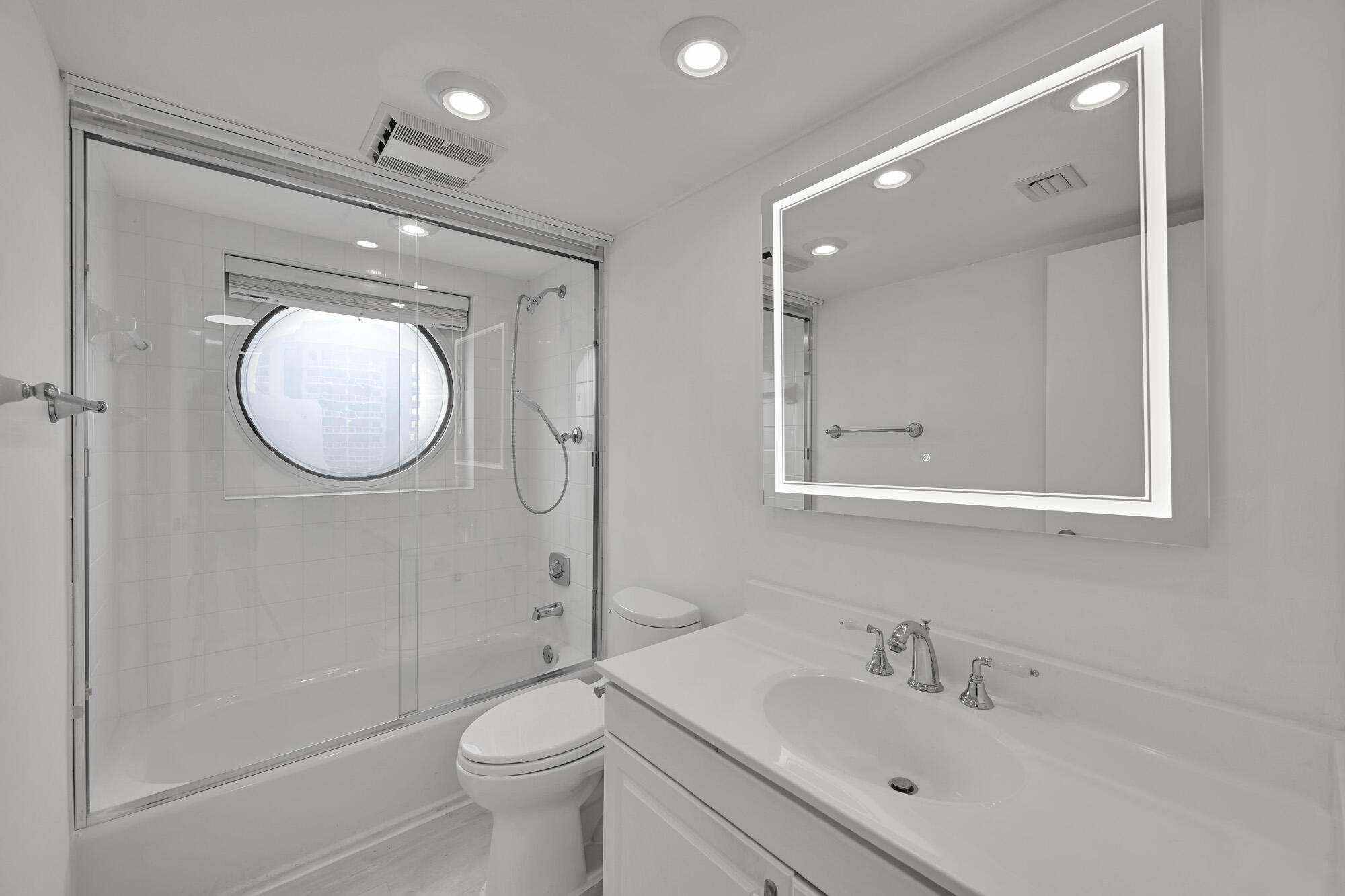 HARBORSIDE AT THE WATERWAYS CONDO - Residential