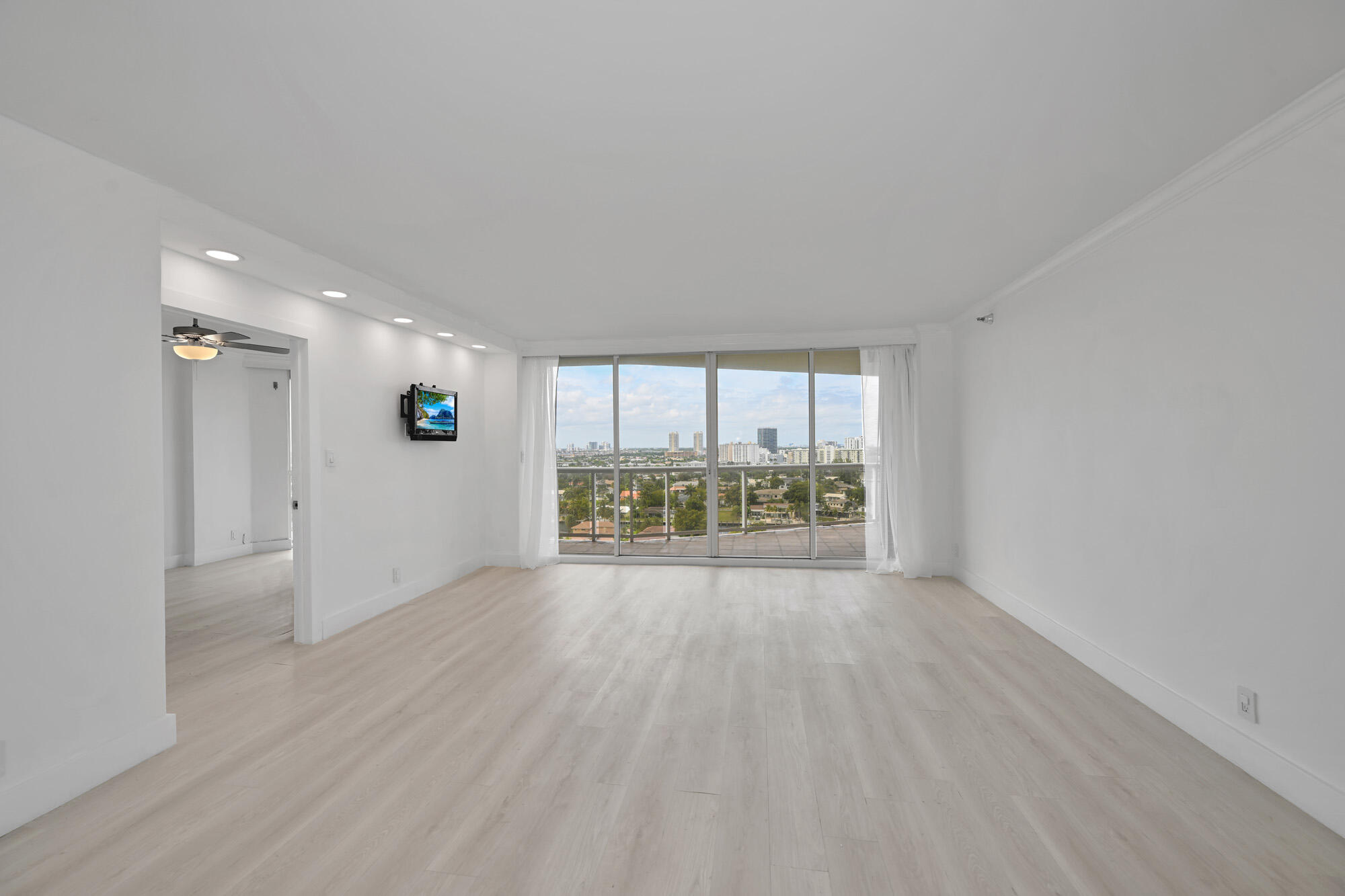 HARBORSIDE AT THE WATERWAYS CONDO - Residential