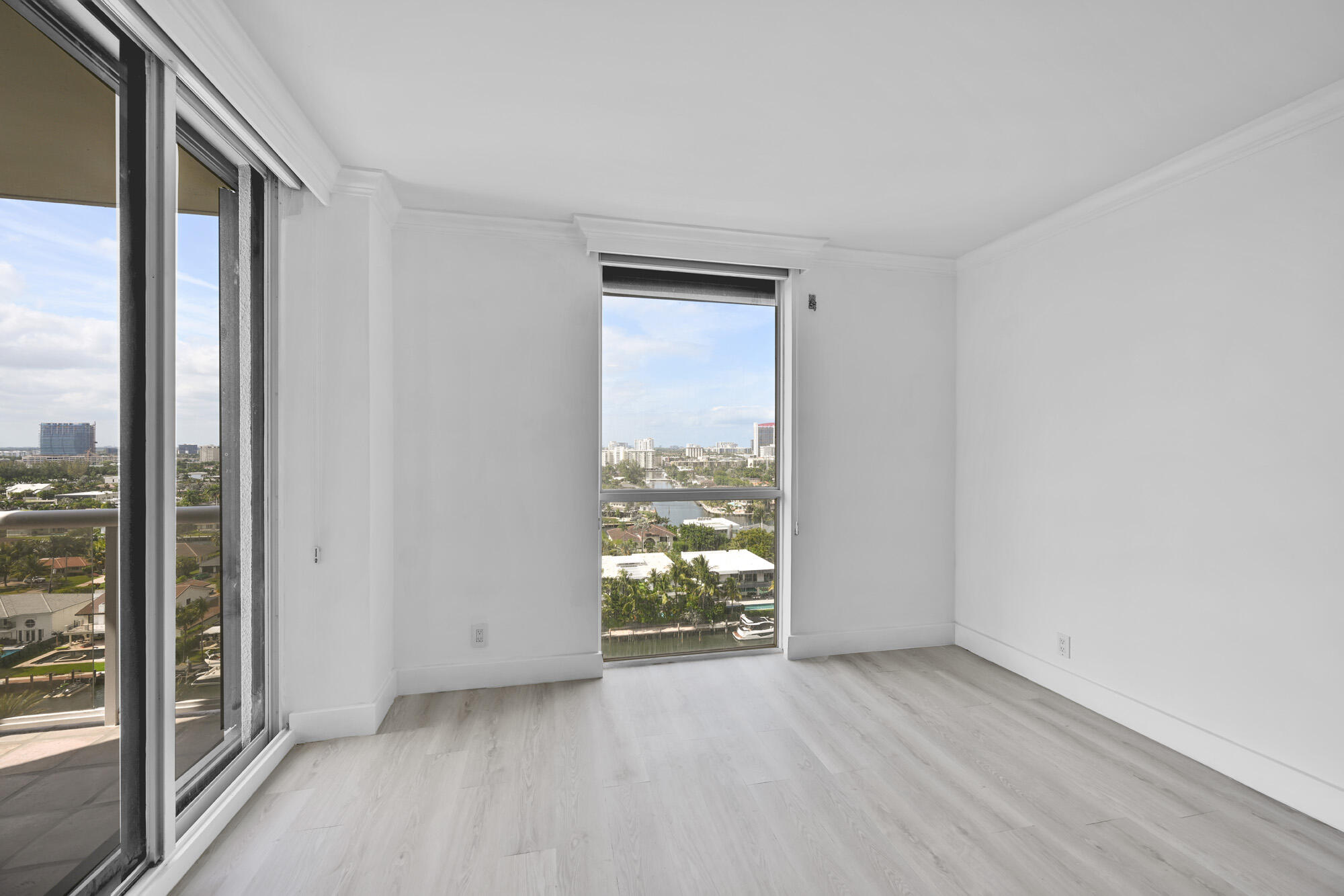 HARBORSIDE AT THE WATERWAYS CONDO - Residential
