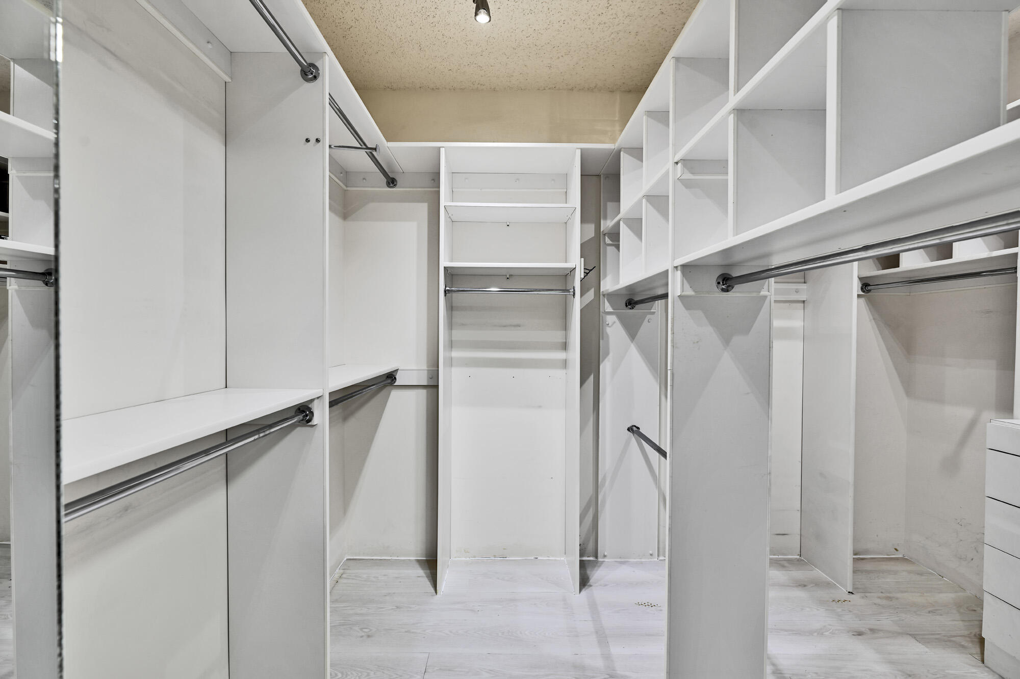 HARBORSIDE AT THE WATERWAYS CONDO - Residential