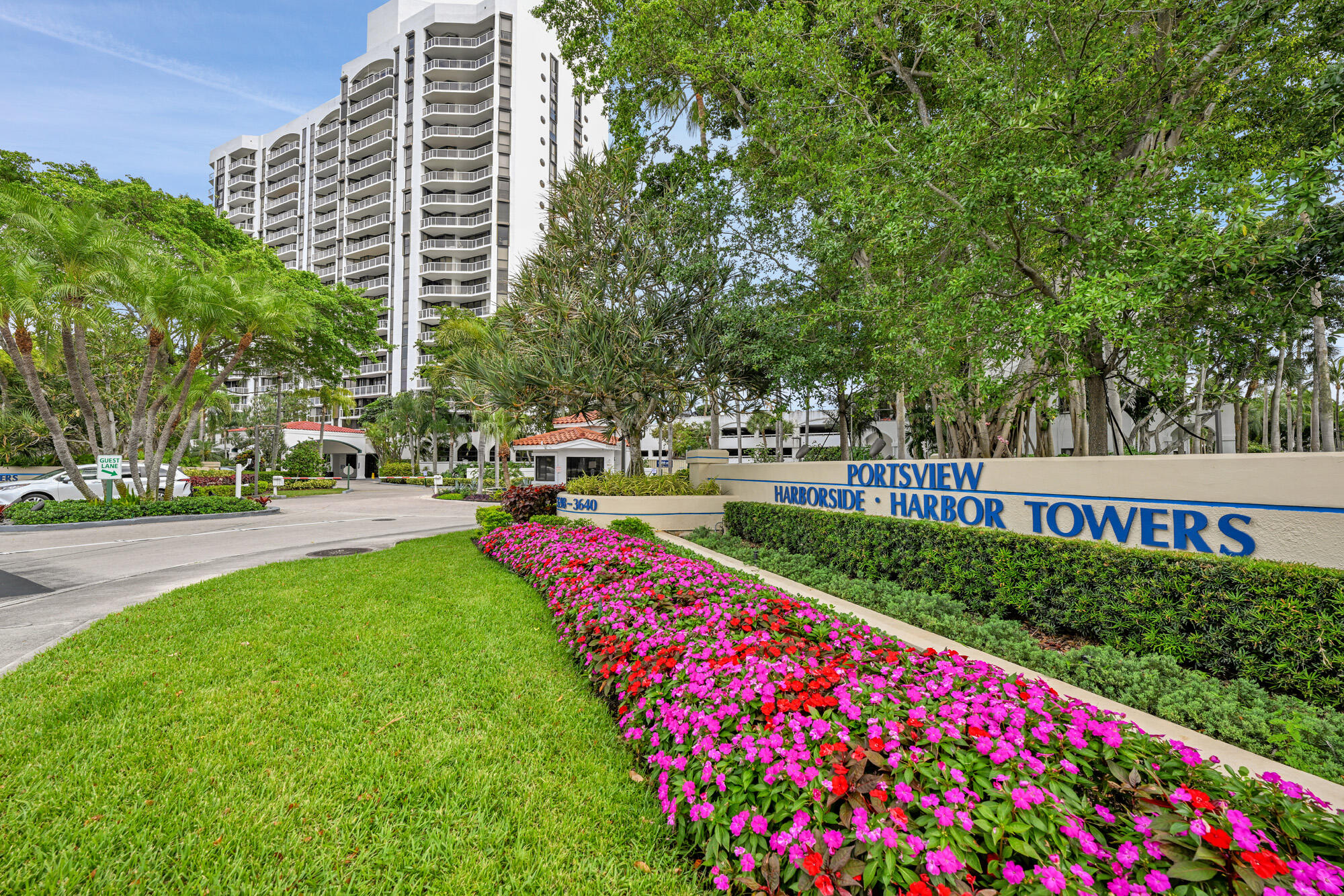 HARBORSIDE AT THE WATERWAYS CONDO - Residential