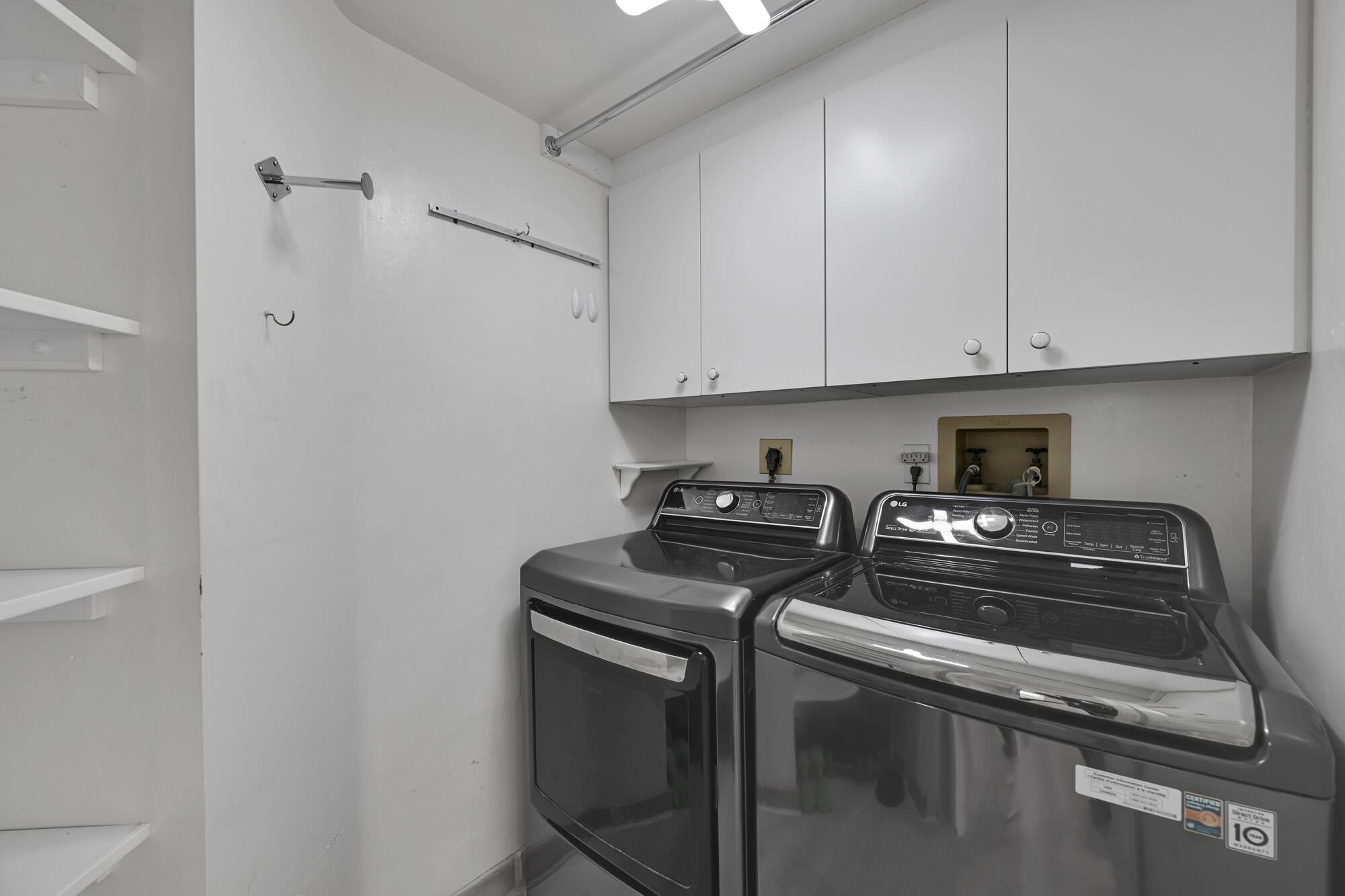 HARBORSIDE AT THE WATERWAYS CONDO - Residential
