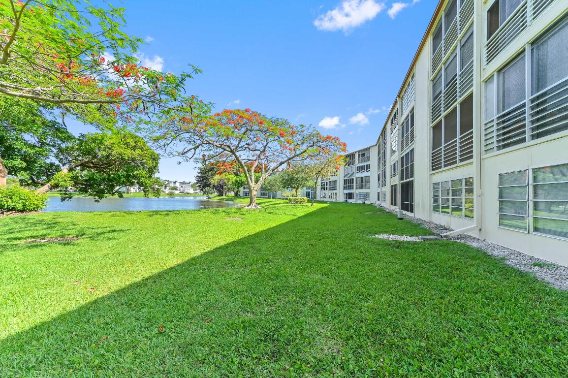 NEWCASTLE AT CENTURY VILLAGE CONDO - Residential Lease