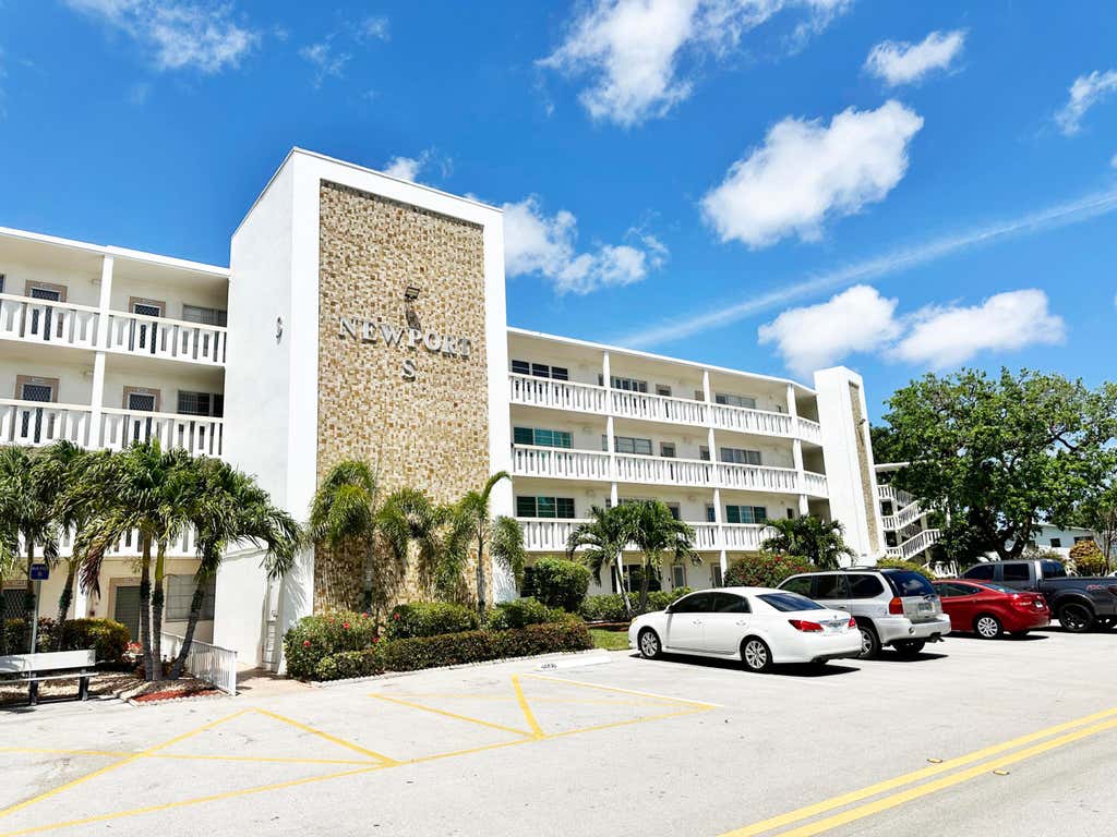 Photo of 3097 NEWPORT S #3097, Deerfield Beach, FL 33442 (MLS # B26055103)