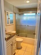 KINGS POINT SAXONY CONDOS - Residential Lease