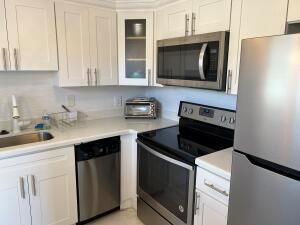 KINGS POINT SAXONY CONDOS - Residential Lease