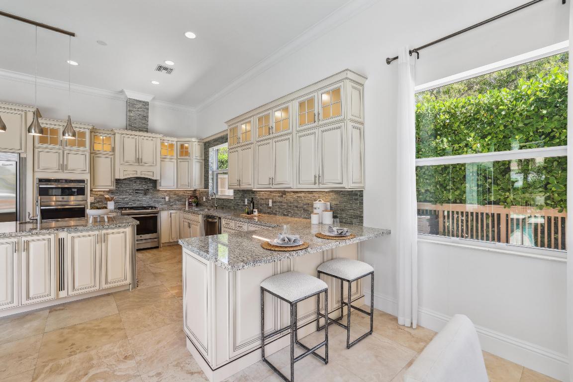 DELRAY BEACH SHORES - Residential
