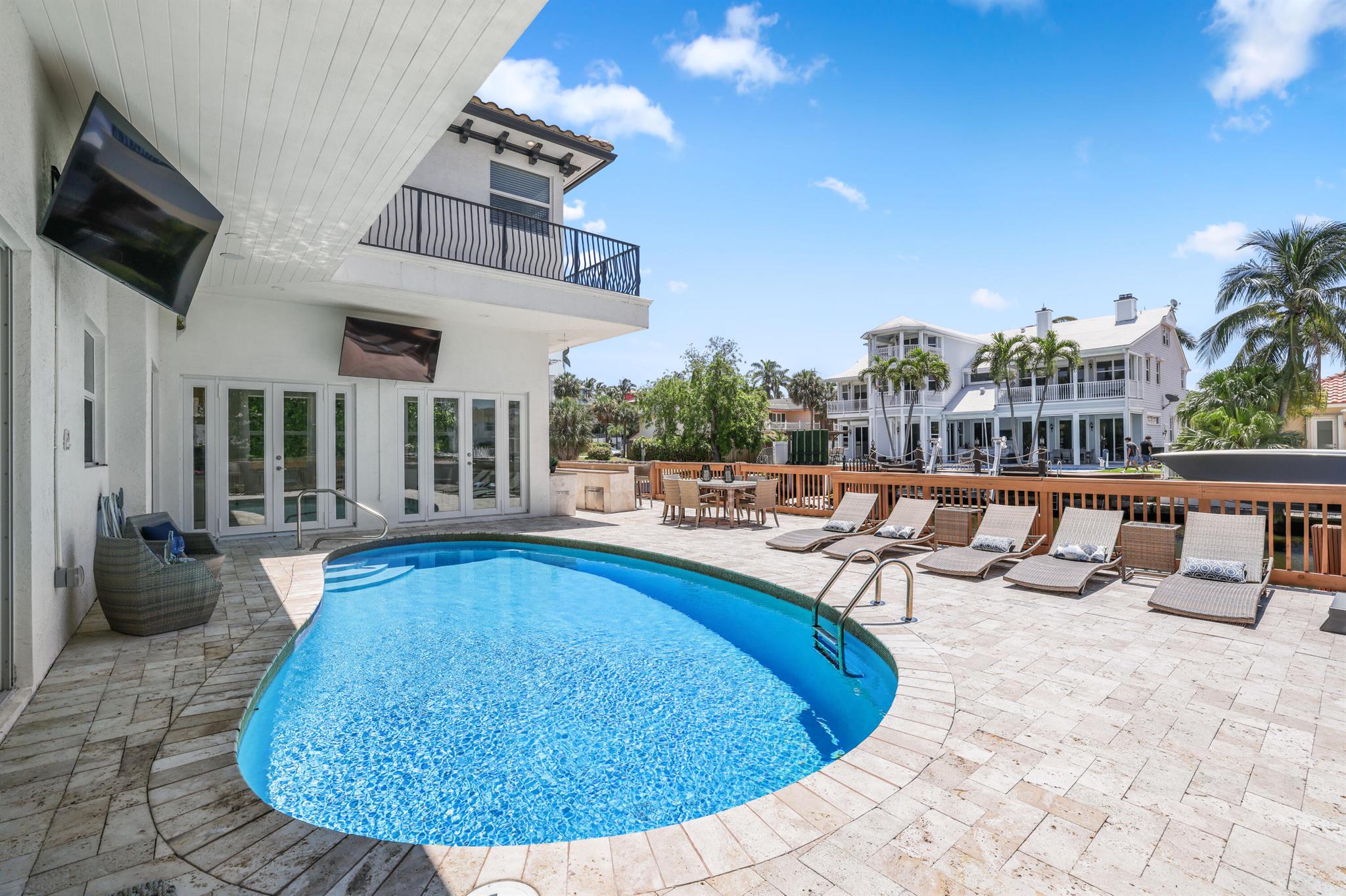 DELRAY BEACH SHORES - Residential
