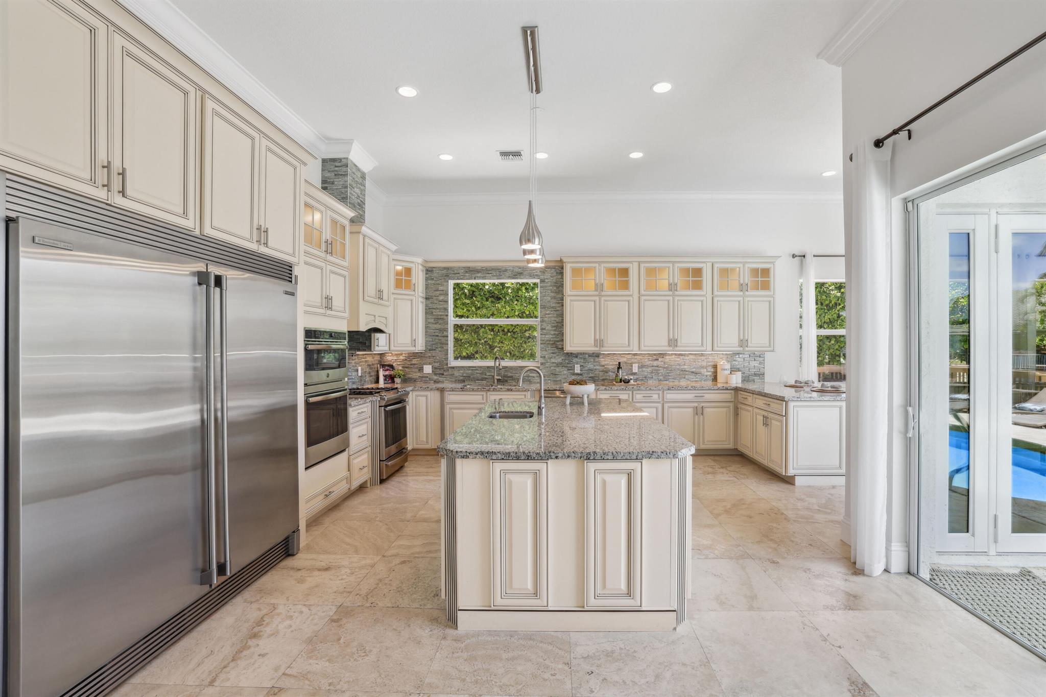 DELRAY BEACH SHORES - Residential