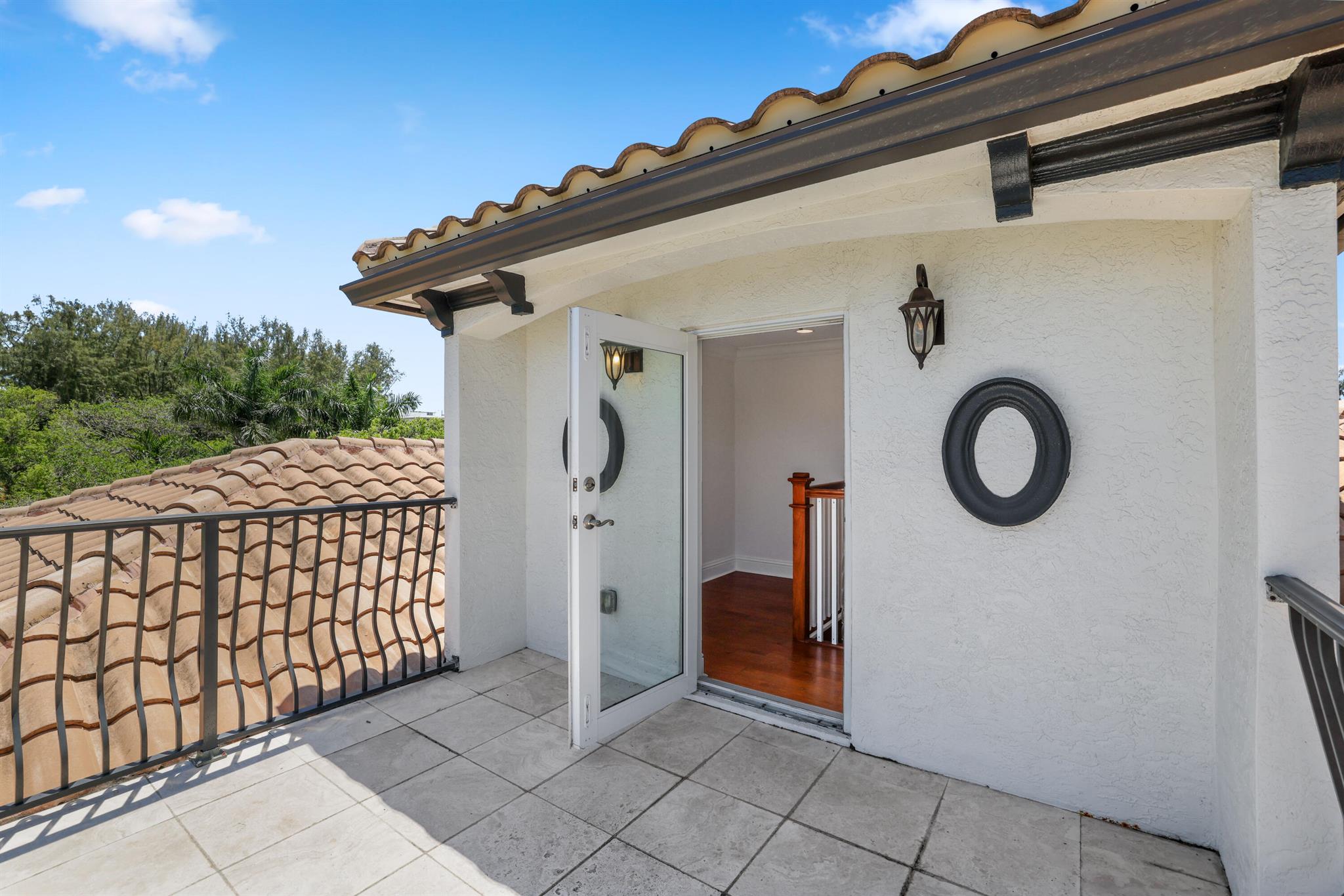 DELRAY BEACH SHORES - Residential