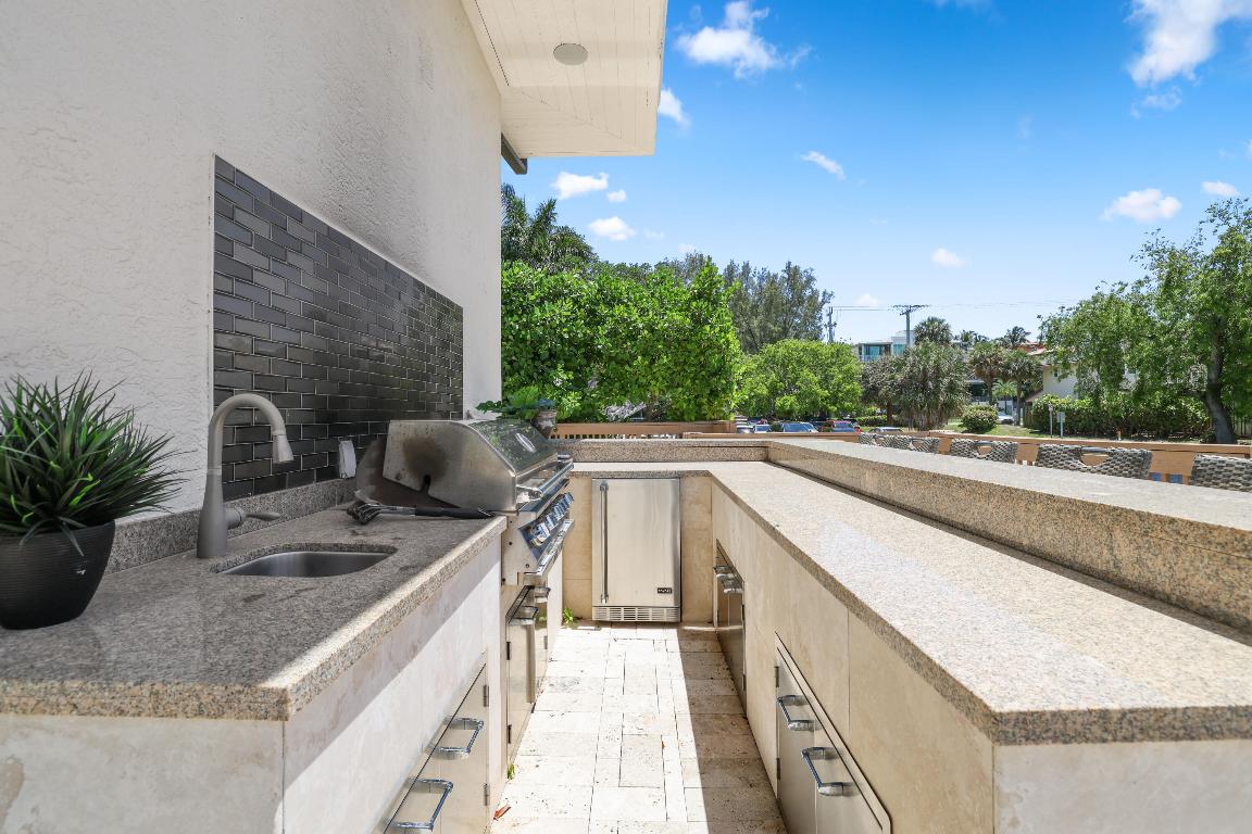 DELRAY BEACH SHORES - Residential