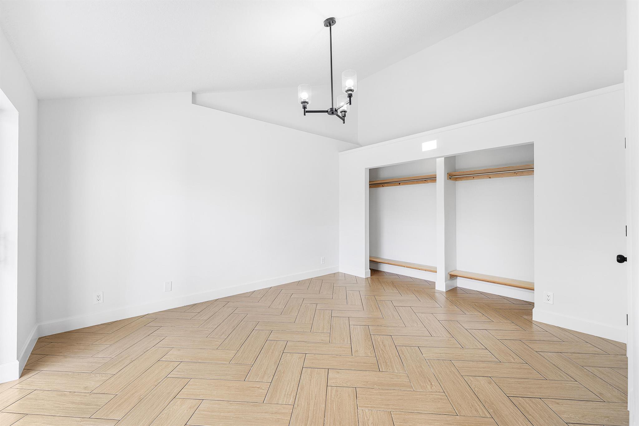 SUGAR POND MANOR OF WELLI - Residential