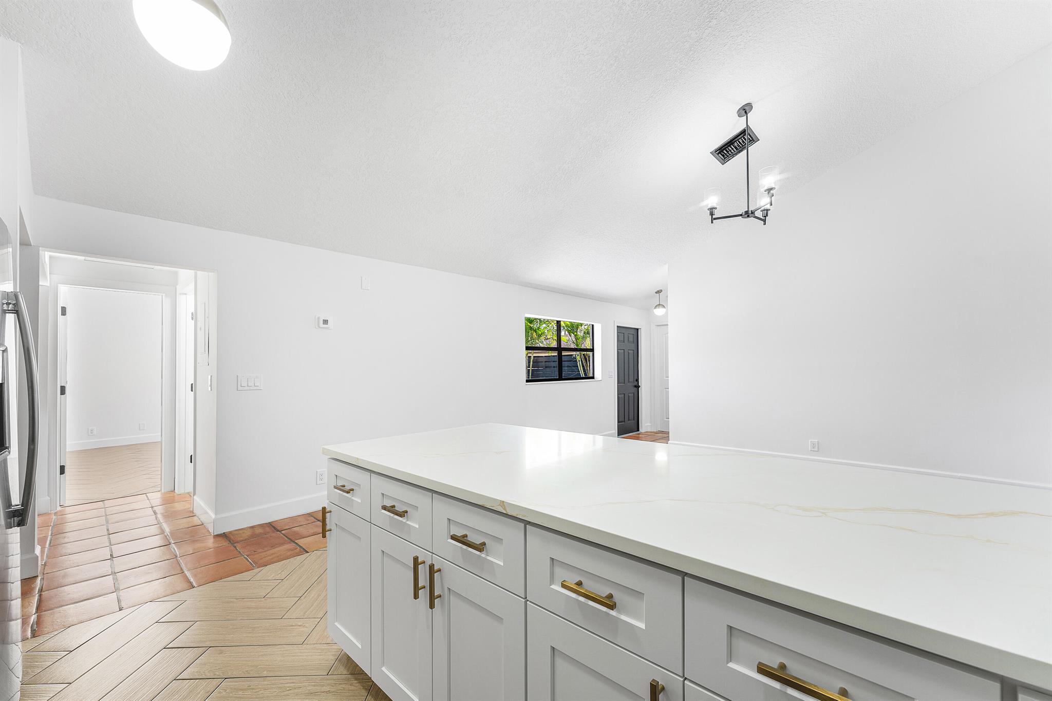 SUGAR POND MANOR OF WELLI - Residential