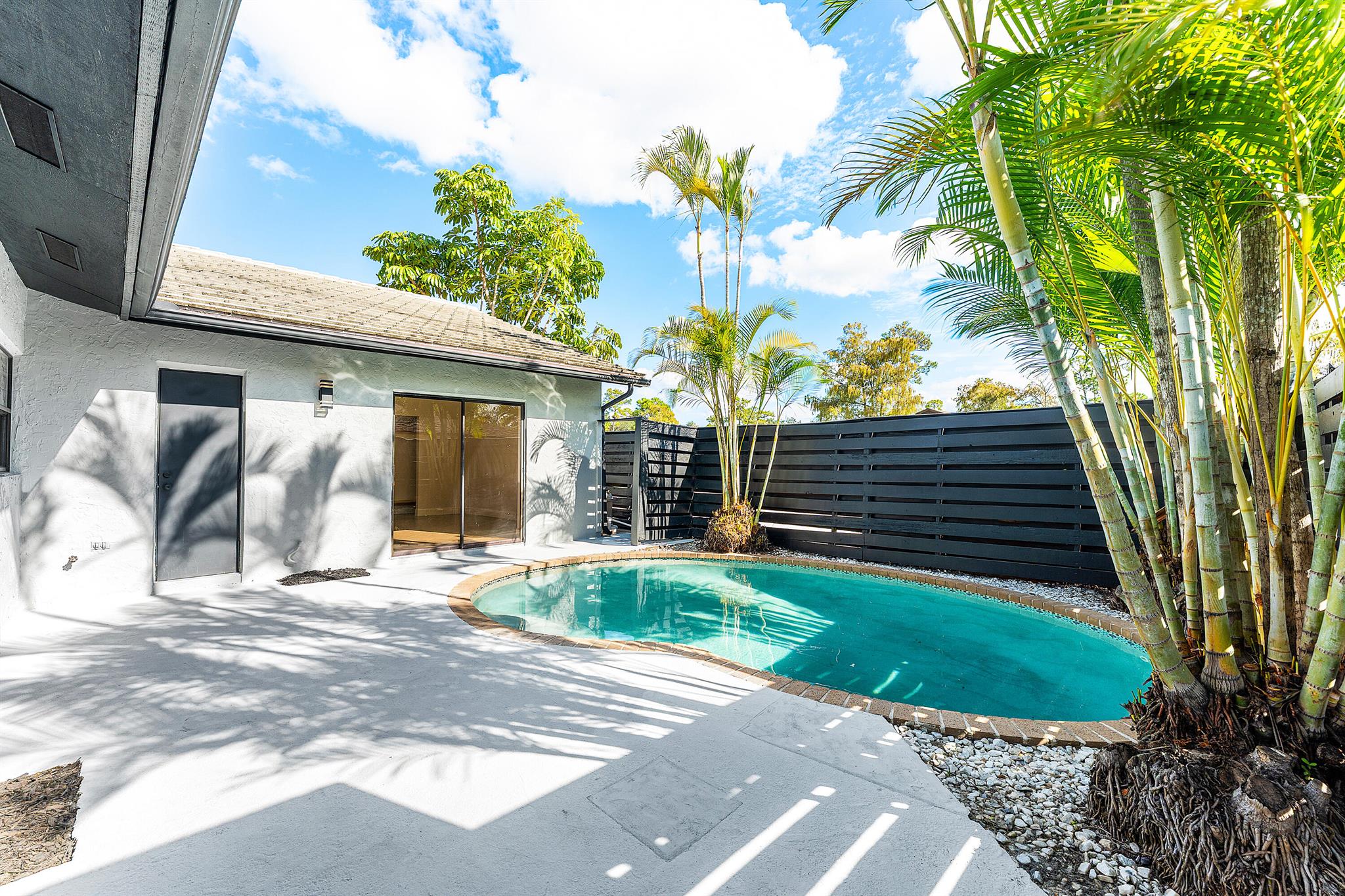 SUGAR POND MANOR OF WELLI - Residential