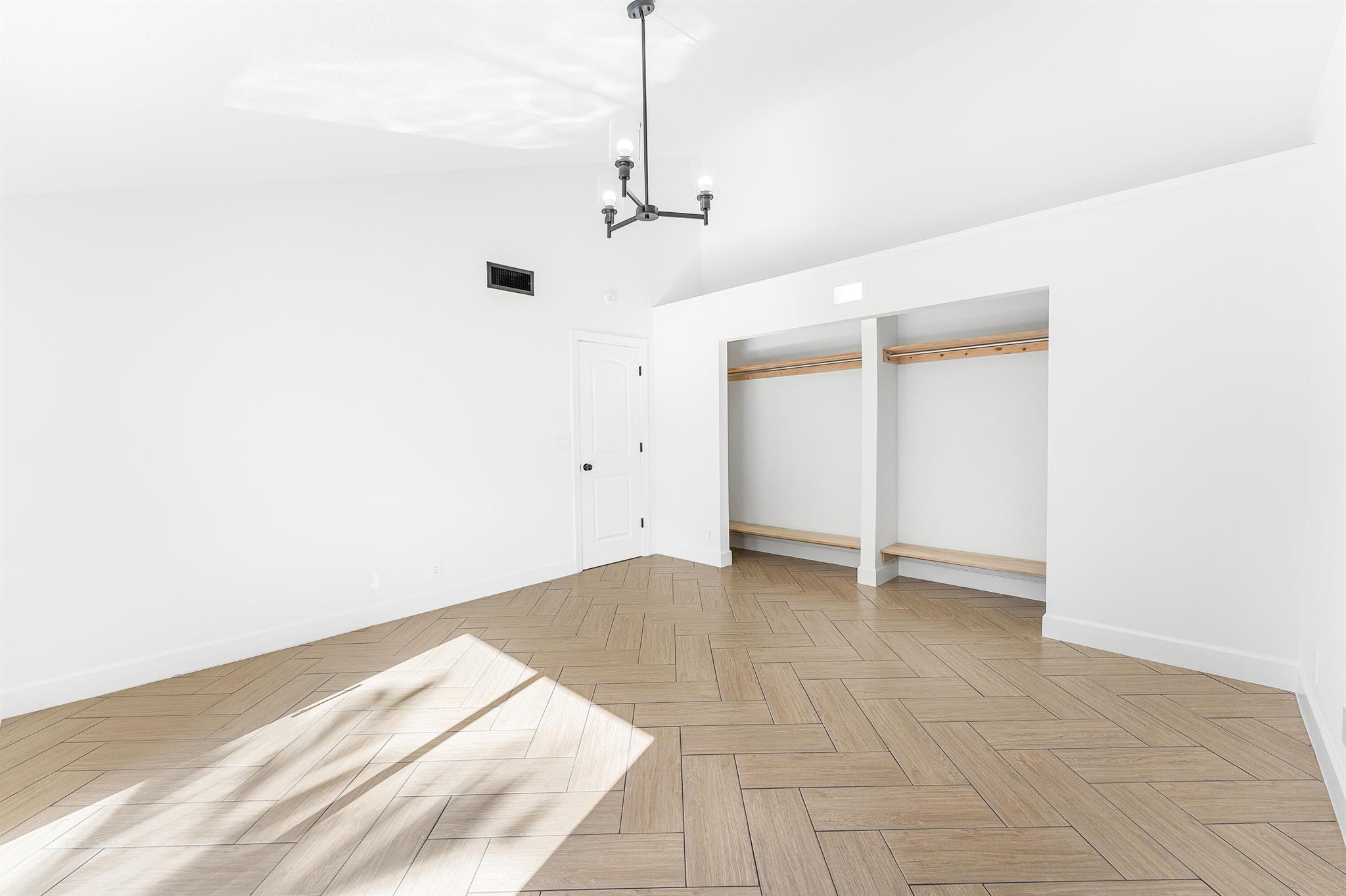 SUGAR POND MANOR OF WELLI - Residential