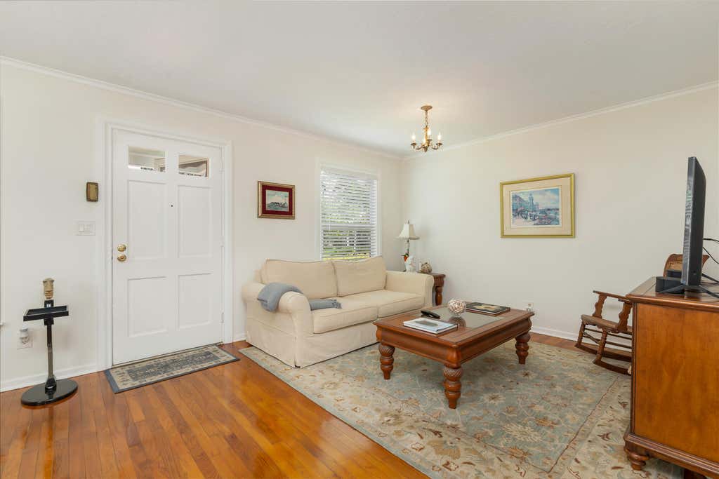 Photo of 816 Avon Road, West Palm Beach, FL 33401 (MLS # B26062575)