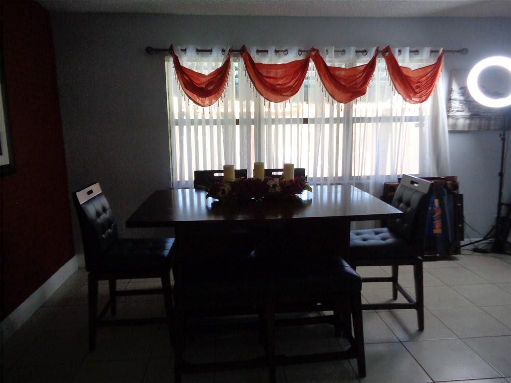 Sunrise Golf Village Sec - Residential