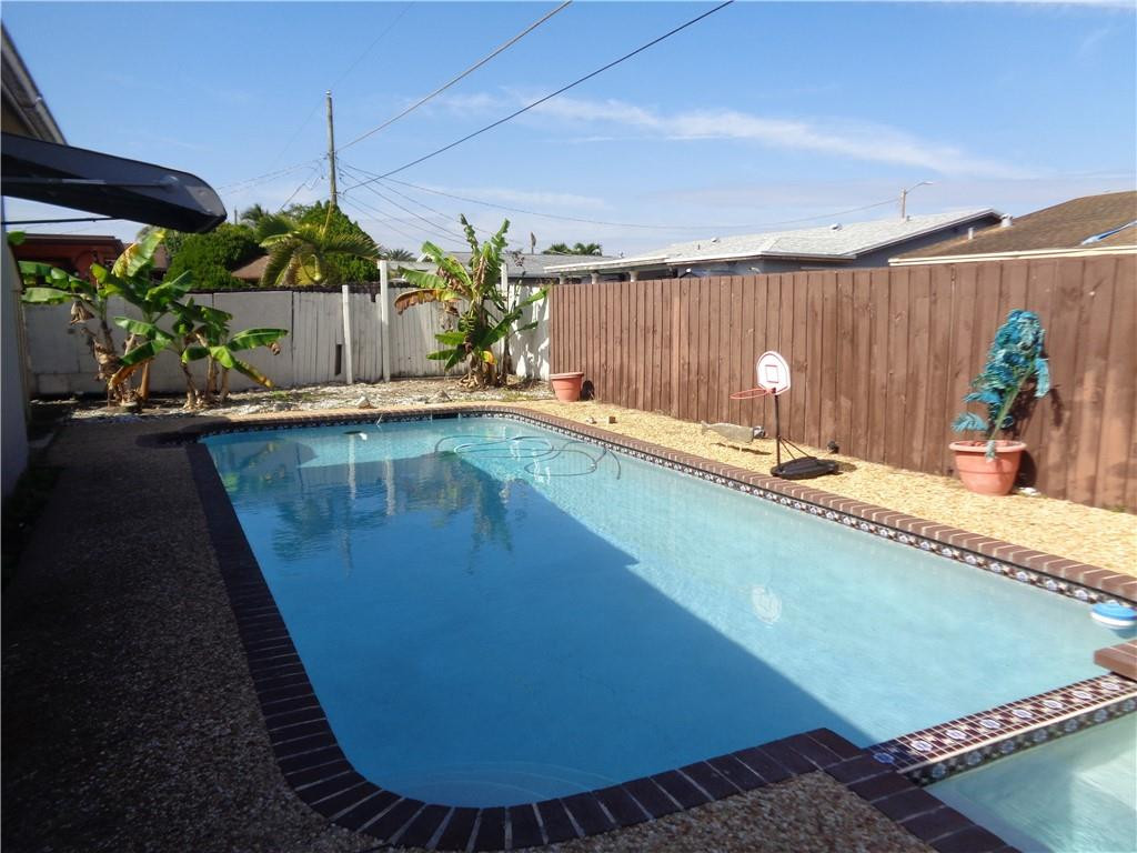 Sunrise Golf Village Sec - Residential