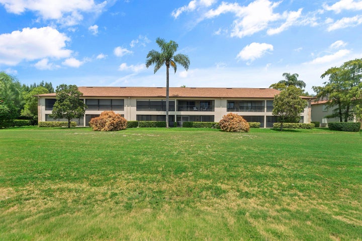 Photo 1 of 29 — 1502 PINECREST Circle C, Jupiter, FL 33458