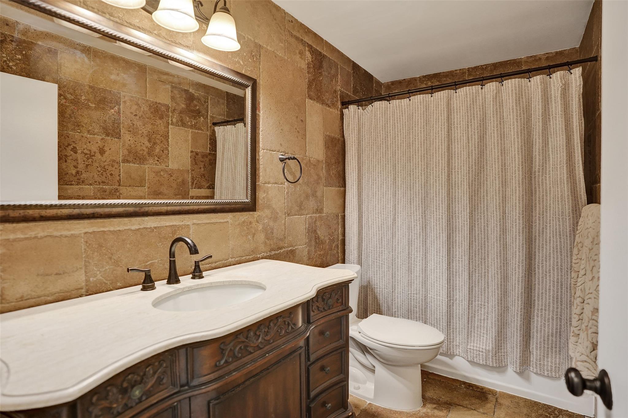 CORAL RIDGE ISLES 45-47 B - Residential