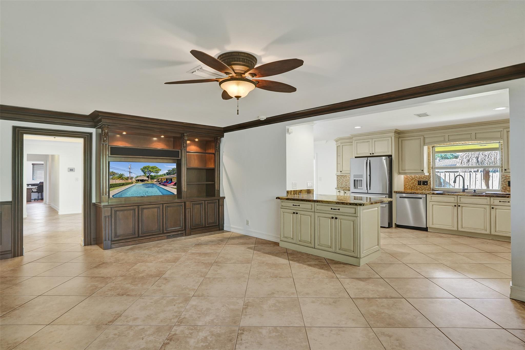 CORAL RIDGE ISLES 45-47 B - Residential