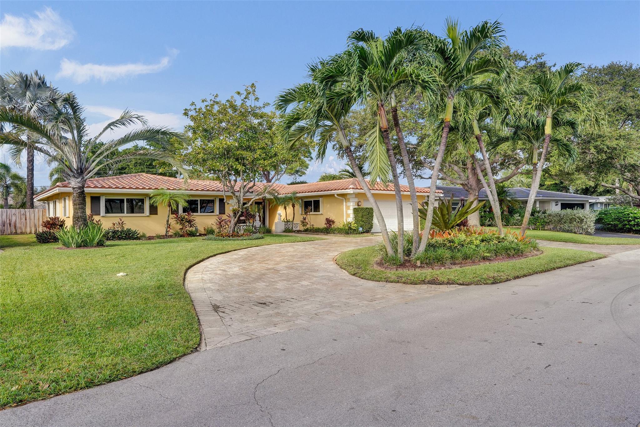CORAL RIDGE ISLES 45-47 B - Residential