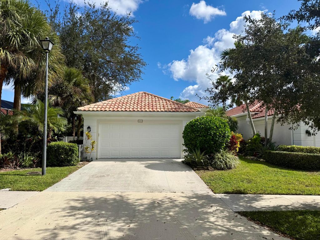 Photo of 2053 Valencia Drive, Delray Beach, FL 33445 (MLS # R11120531)