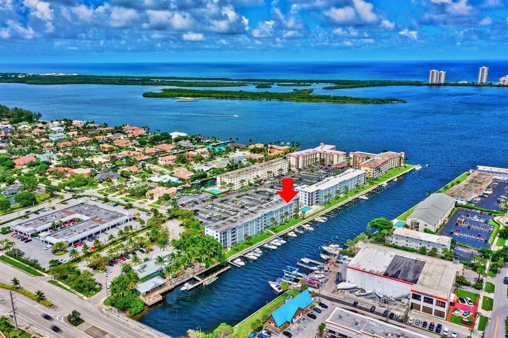 Photo of 108 Paradise Harbour 504 Boulevard #504, North Palm Beach, FL 33408 (MLS # R10738954)