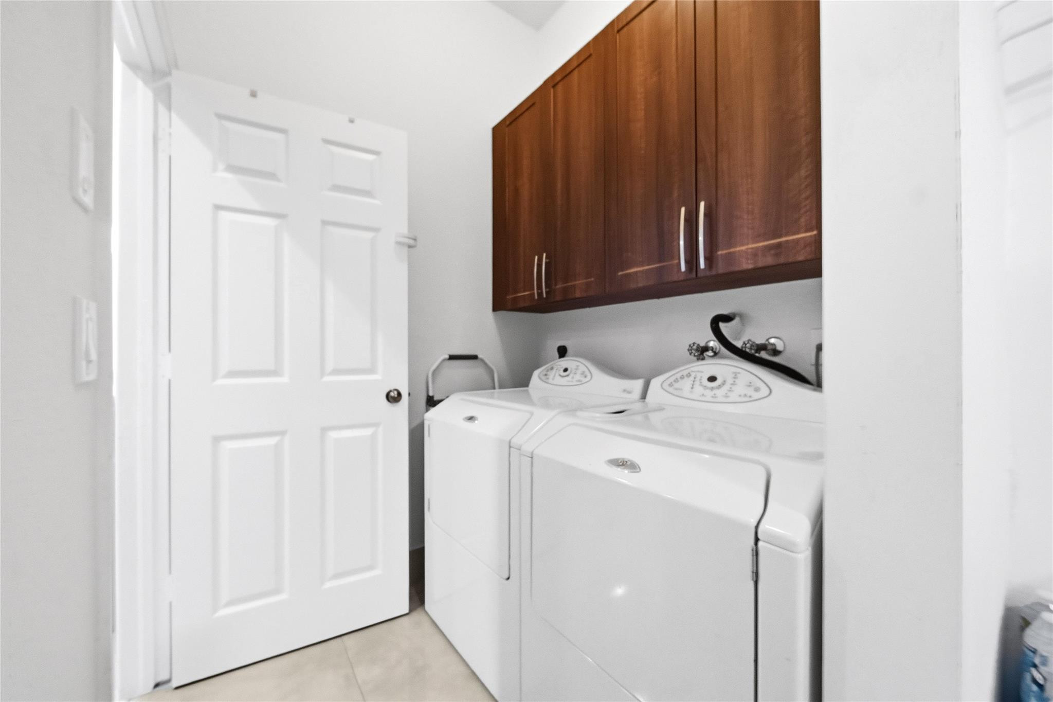 MAPLE RIDGE - Residential